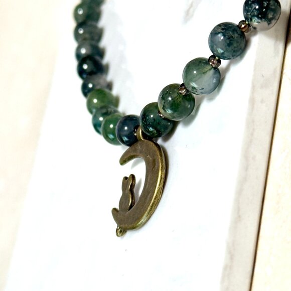Genuine Gemstone Green Moss Agate Bronze Cat on the Moon Beaded Short Necklace - Picture 5 of 13